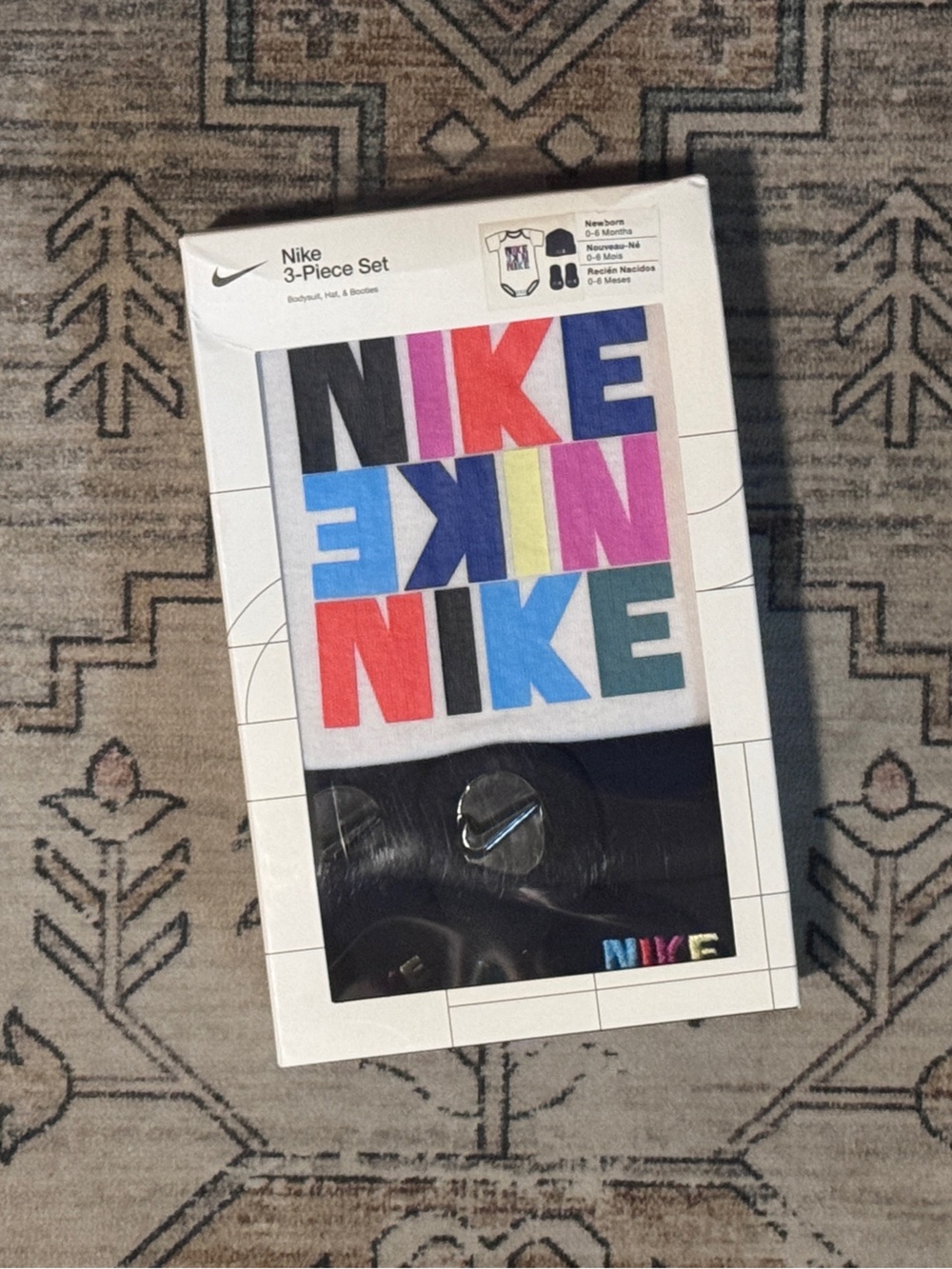 Nike Newborn Gift Set